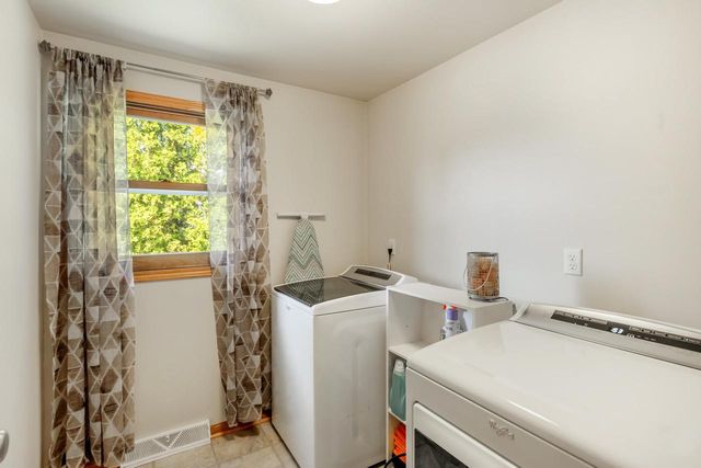 W4426 River Bend DRIVE, Waldo, WI 53031