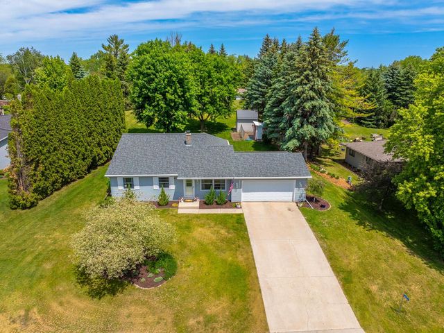 W4426 River Bend DRIVE, Waldo, WI 53031