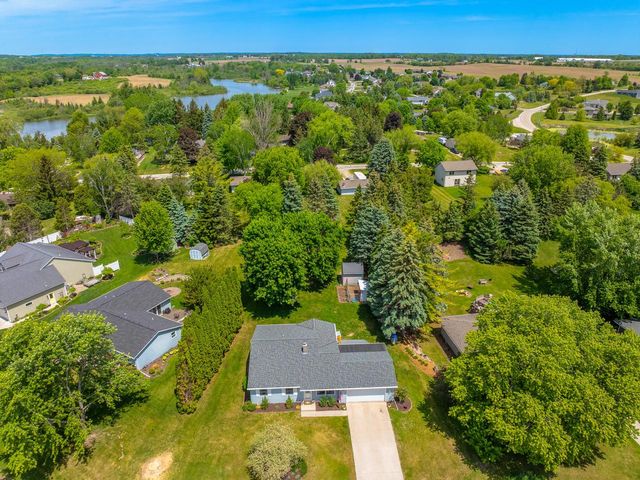 W4426 River Bend DRIVE, Waldo, WI 53031