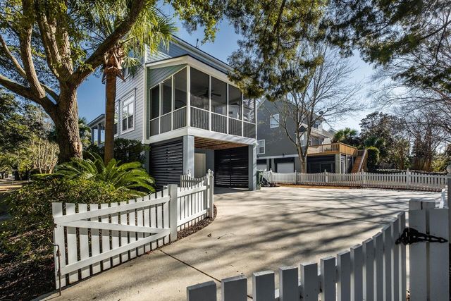 407 Milner Court, Charleston, SC 29492