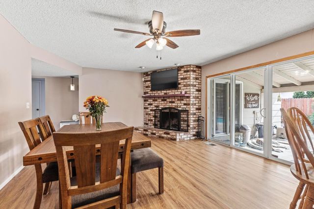 1570 Valley View Dr, Yuba City, CA 95993