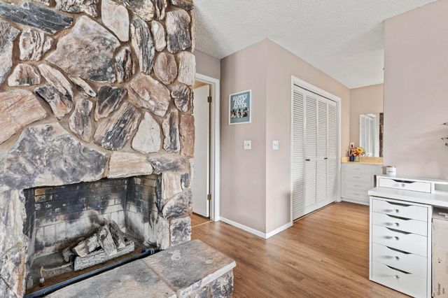 1570 Valley View Dr, Yuba City, CA 95993