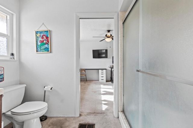 1570 Valley View Dr, Yuba City, CA 95993