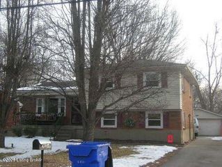 8005 Briarcliff Rd, Louisville, KY 40219