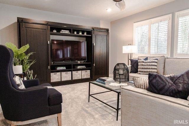 903 Breezewood Drive, Lakeville, IN 46536