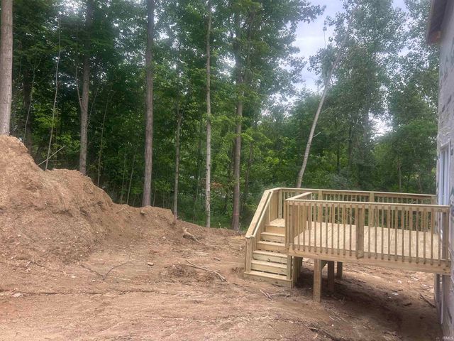 903 Breezewood Drive, Lakeville, IN 46536