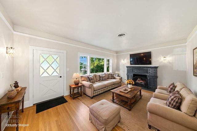 715 Figueroa St, Folsom, CA 95630