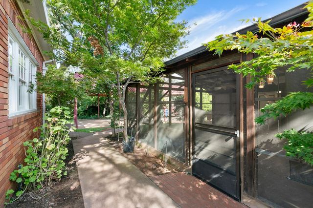 715 Figueroa St, Folsom, CA 95630