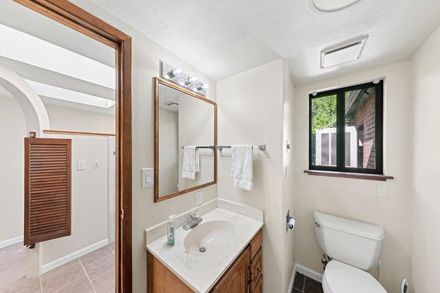 715 Figueroa St, Folsom, CA 95630