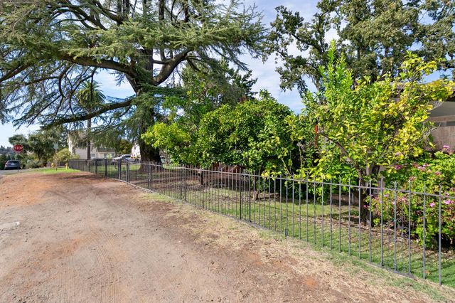 715 Figueroa St, Folsom, CA 95630