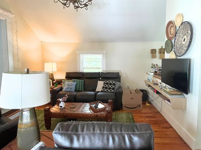 269 Lamartine St 2, Boston, MA 02130