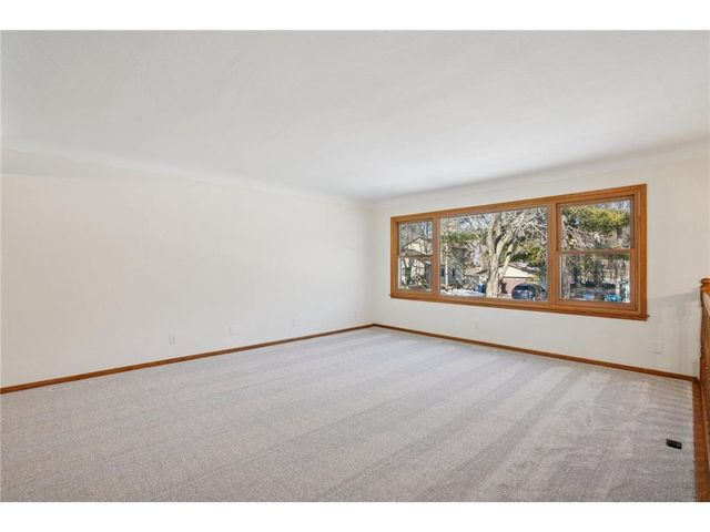 5301 Oakwood Drive, Saint Paul, MN 55110