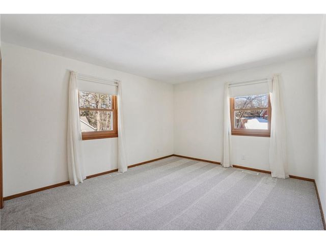 5301 Oakwood Drive, Saint Paul, MN 55110