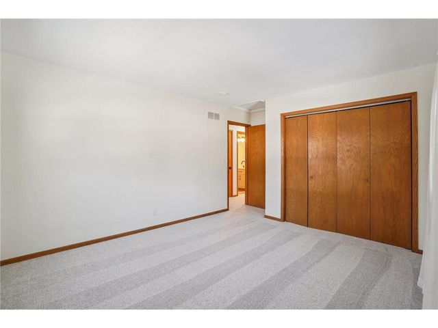 5301 Oakwood Drive, Saint Paul, MN 55110