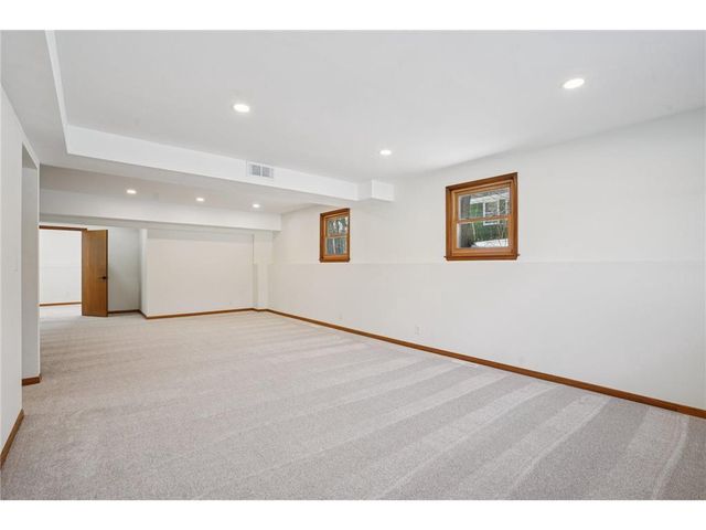 5301 Oakwood Drive, Saint Paul, MN 55110