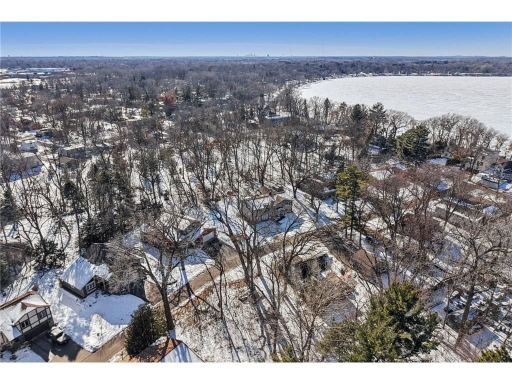 5301 Oakwood Drive, Saint Paul, MN 55110