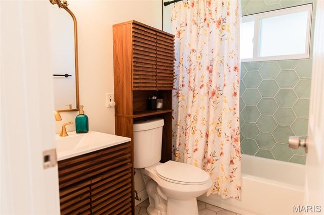 910 Coffey Drive, Crestwood, MO 63126