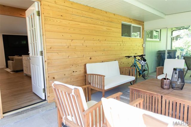 910 Coffey Drive, Crestwood, MO 63126