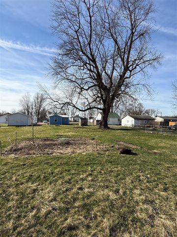 435 NW 49th Place, Des Moines, IA 50313