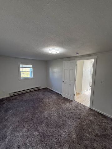 435 NW 49th Place, Des Moines, IA 50313