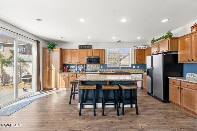 2415 Foxtail Drive, Palmdale, CA 93551