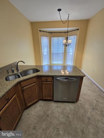 11213-D HERON PL, Waldorf, MD 20603