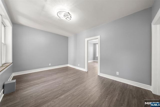 218 Broad Avenue 3C, Leonia, NJ 07605