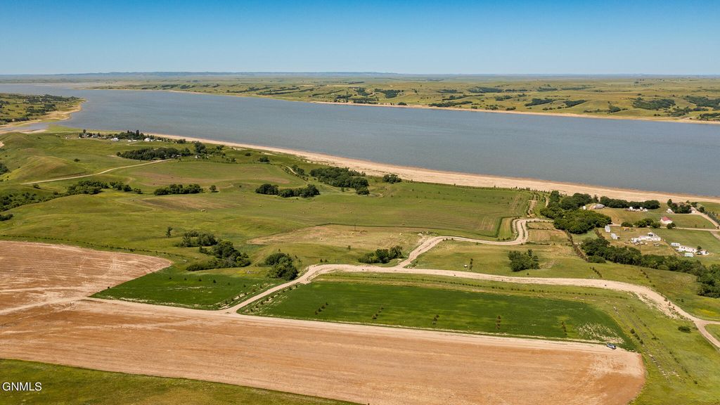 1 Oahe Links, Linton, ND 58552 photo 13
