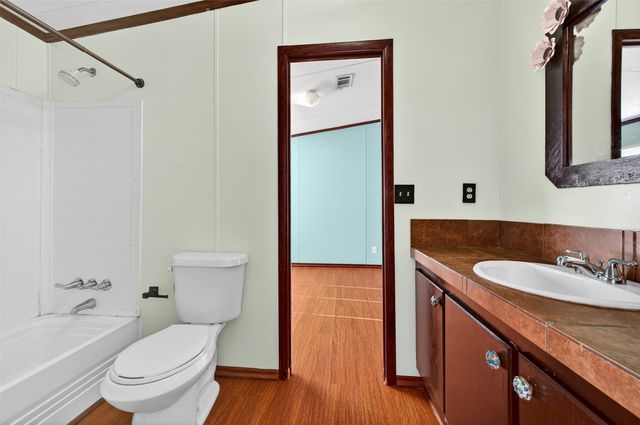 315 Glenwood Street, Gainesville, TX 76240