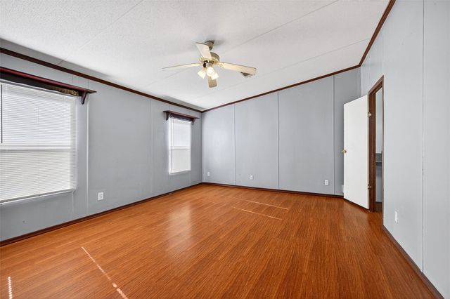 315 Glenwood Street, Gainesville, TX 76240