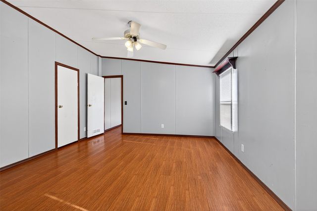 315 Glenwood Street, Gainesville, TX 76240