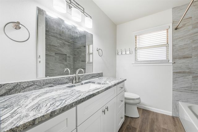 700 W Cedar Street, Hurst, TX 76053