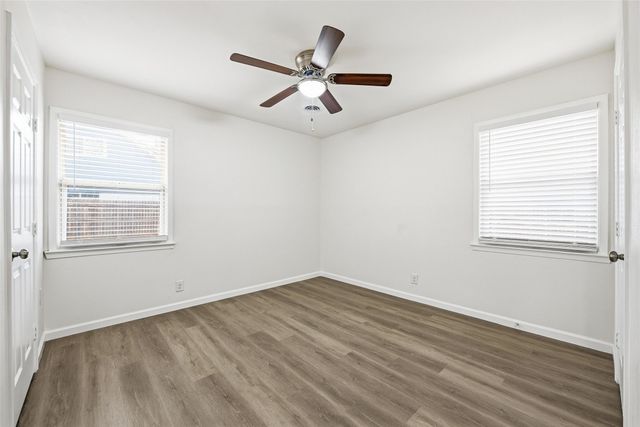 700 W Cedar Street, Hurst, TX 76053