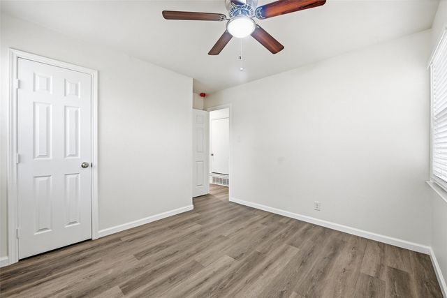 700 W Cedar Street, Hurst, TX 76053