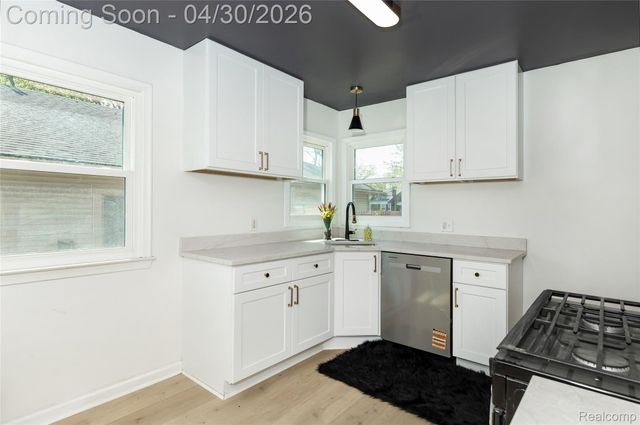 514 Greenwood Street, Inkster, MI 48141