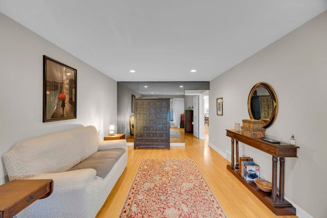 2560 W 119TH Street, Chicago, IL 60655