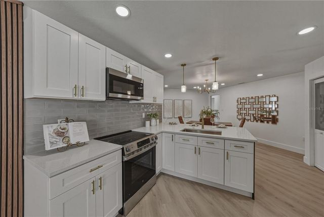 9305 120TH LANE, Seminole, FL 33772