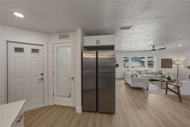 9305 120TH LANE, Seminole, FL 33772