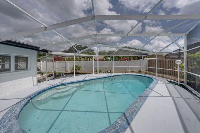 9305 120TH LANE, Seminole, FL 33772