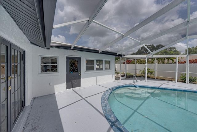 9305 120TH LANE, Seminole, FL 33772