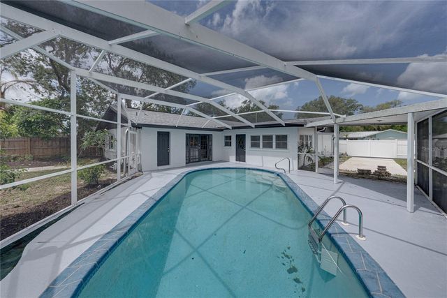 9305 120TH LANE, Seminole, FL 33772