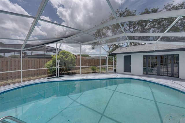 9305 120TH LANE, Seminole, FL 33772