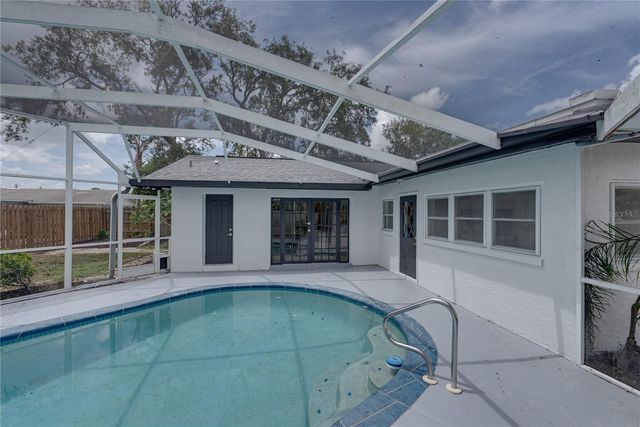 9305 120TH LANE, Seminole, FL 33772