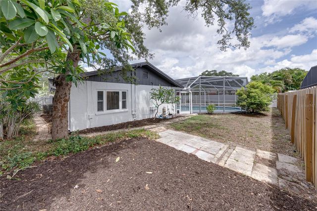 9305 120TH LANE, Seminole, FL 33772