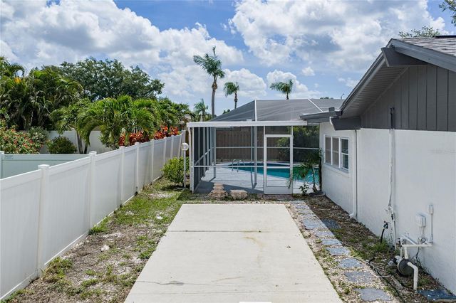 9305 120TH LANE, Seminole, FL 33772