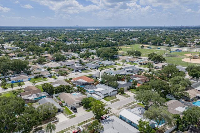 9305 120TH LANE, Seminole, FL 33772