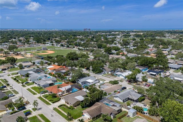 9305 120TH LANE, Seminole, FL 33772