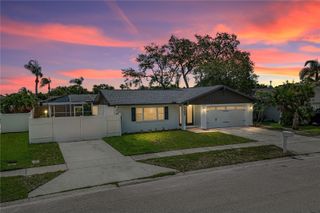 9305 120TH LANE, Seminole, FL 33772