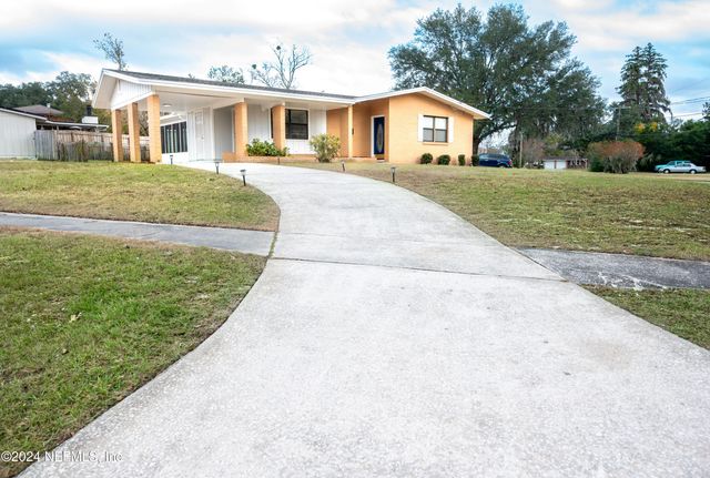 1195 PECAN Cove, Jacksonville, FL 32221