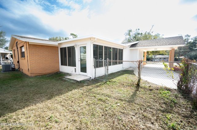1195 PECAN Cove, Jacksonville, FL 32221